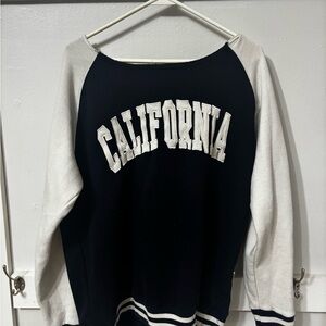 California Off-the-Shoulder Sweater - Black and White